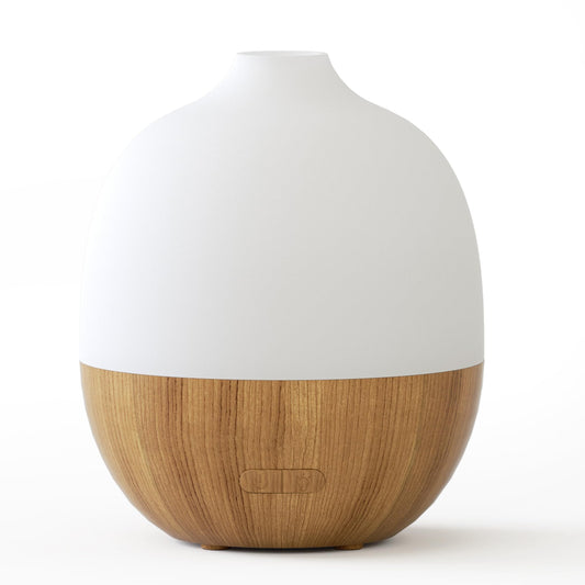 White and wood-grain ultrasonic essential oil diffuser