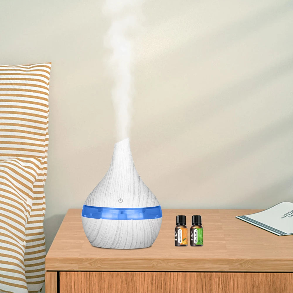 White and wood-grain ultrasonic essential oil diffuser